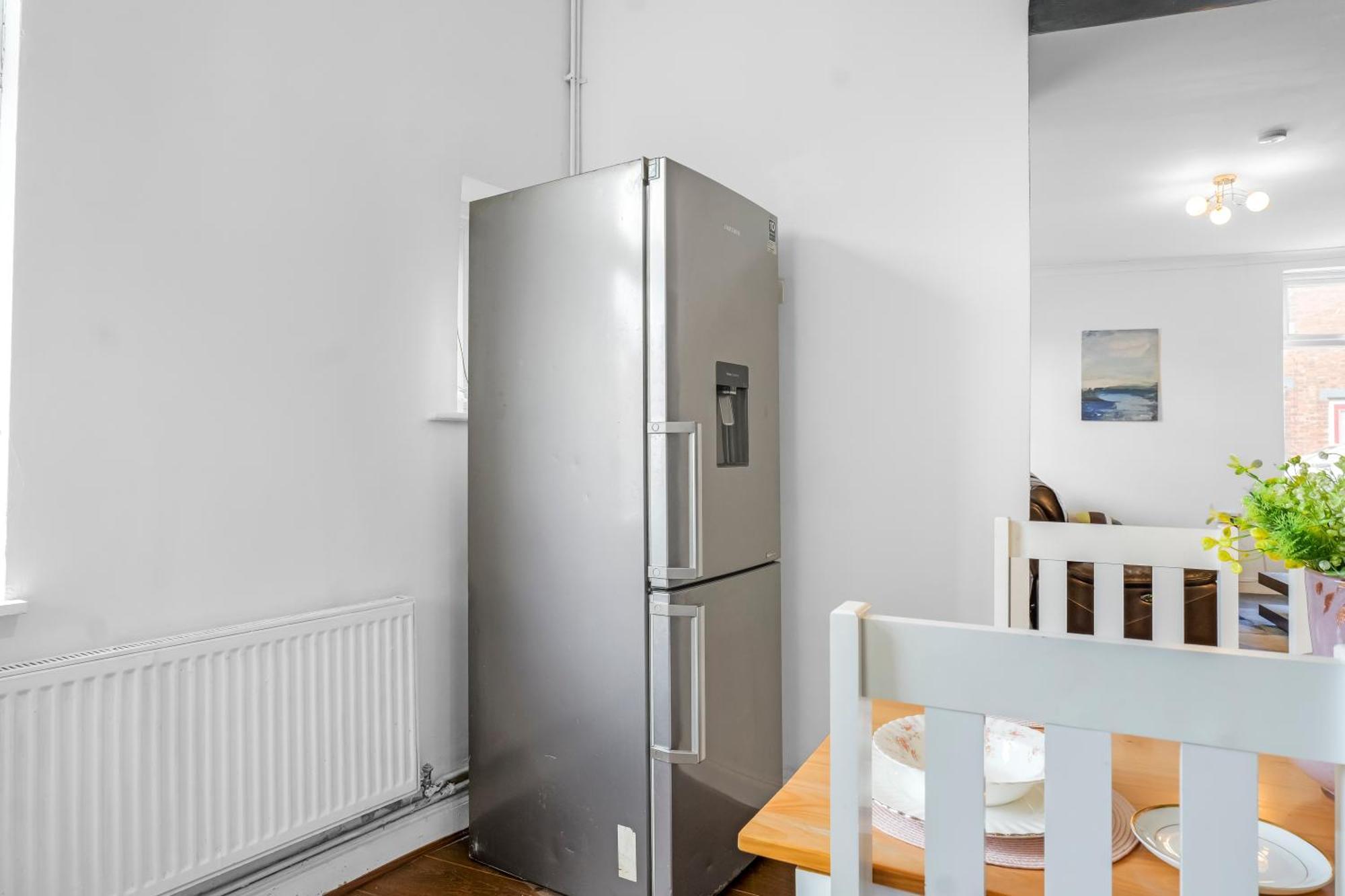 Rochdale 3 Bedroom House 2 Bath With Free Parking Sleeps 7 Kültér fotó